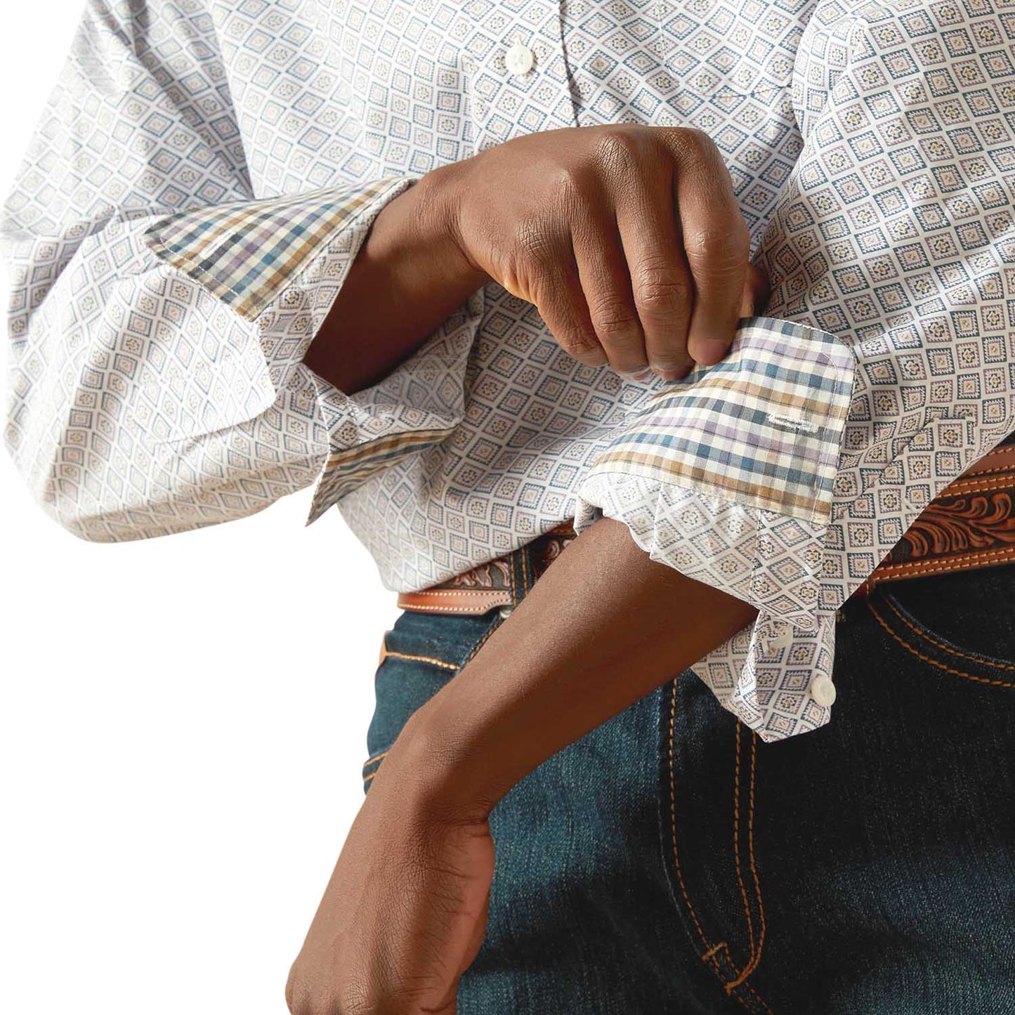 Ariat Mens Wrinkle Free "Declan" Classic Fit Long Sleeve Shirt – Iron-Free Button-Front Shirt